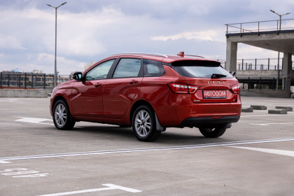 Продажа Lada (ВАЗ) Vesta I SW 1.8 AMT (122 л.с.) 2018 Красный в Автодом