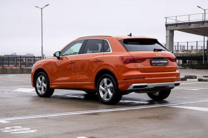 Продажа Audi Q3 II (F3) 40 TFSI 2.0 AT (187 л.с.) 2020 Оранжевый в Автодом