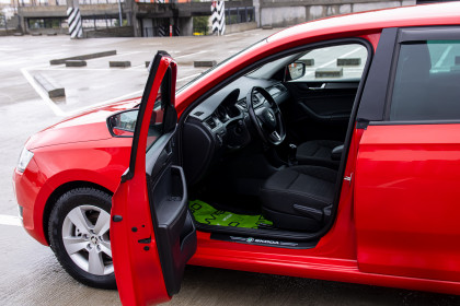 Продажа Skoda Rapid I Рестайлинг 1.6 MT (90 л.с.) 2019 Красный в Автодом