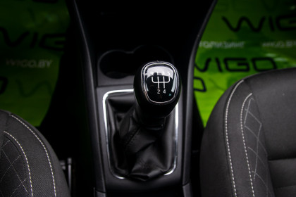 Продажа Skoda Rapid I Рестайлинг 1.6 MT (90 л.с.) 2019 Красный в Автодом