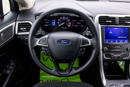 Продажа Ford Fusion (North America) II Рестайлинг 1.5 AT (184 л.с.) 2020 Синий в Автодом