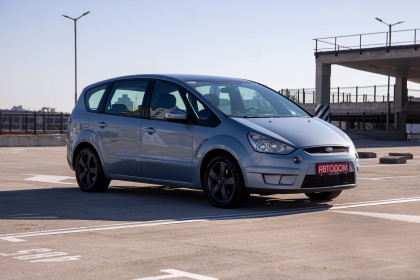 Продажа Ford S-MAX I 2.0 MT (140 л.с.) 2006 Серебристый в Автодом