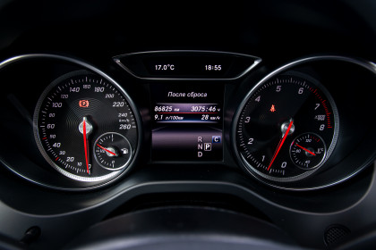 Продажа Mercedes-Benz GLA I (X156) Рестайлинг 200 1.6 AMT (150 л.с.) 2018 Белый в Автодом