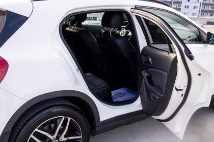 Продажа Mercedes-Benz GLA I (X156) Рестайлинг 200 1.6 AMT (150 л.с.) 2018 Белый в Автодом