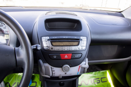 Продажа Peugeot 107 I 1.0 AMT (68 л.с.) 2007 Красный в Автодом