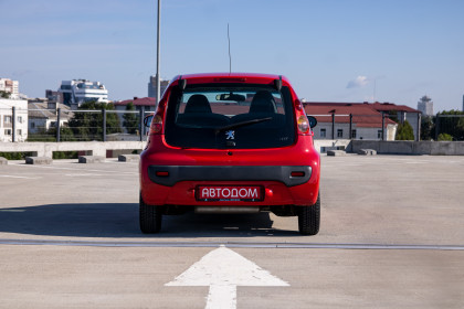 Продажа Peugeot 107 I 1.0 AMT (68 л.с.) 2007 Красный в Автодом