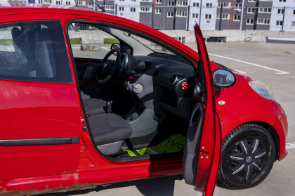 Продажа Peugeot 107 I 1.0 AMT (68 л.с.) 2007 Красный в Автодом