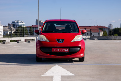 Продажа Peugeot 107 I 1.0 AMT (68 л.с.) 2007 Красный в Автодом