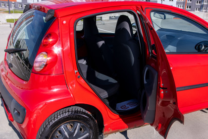 Продажа Peugeot 107 I 1.0 AMT (68 л.с.) 2007 Красный в Автодом
