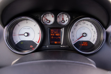 Продажа Peugeot 408 I 1.6 MT (112 л.с.) 2012 Желтый в Автодом