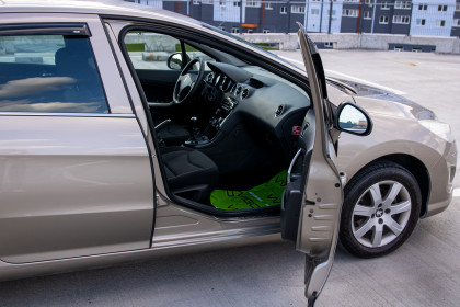 Продажа Peugeot 408 I 1.6 MT (112 л.с.) 2012 Желтый в Автодом