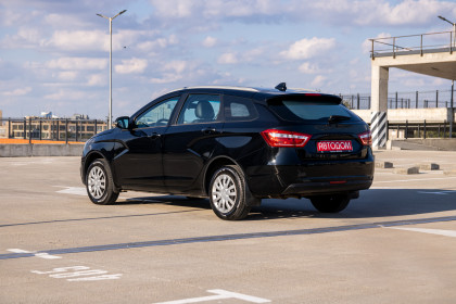 Продажа Lada (ВАЗ) Vesta I SW 1.6 MT (106 л.с.) 2021 Черный в Автодом