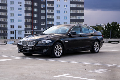 Продажа BMW 5 серии VI (F10/F11/F07) 520d 2.0 AT (184 л.с.) 2012 Черный в Автодом