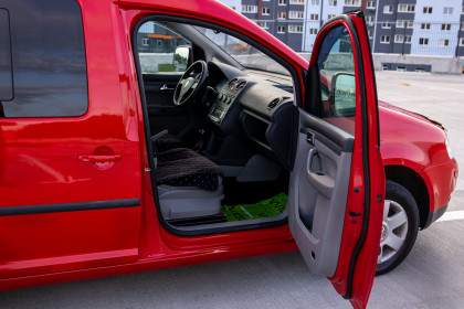 Продажа Volkswagen Caddy III 1.4 MT (80 л.с.) 2008 Красный в Автодом