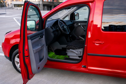 Продажа Volkswagen Caddy III 1.4 MT (80 л.с.) 2008 Красный в Автодом