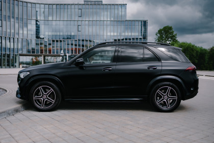 Продажа Mercedes-Benz GLE II (V167) 300 d 2.0 AT (245 л.с.) 2020 Черный в Автодом
