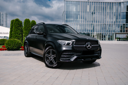 Продажа Mercedes-Benz GLE II (V167) 300 d 2.0 AT (245 л.с.) 2020 Черный в Автодом