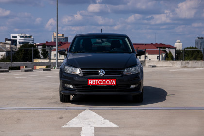 Продажа Volkswagen Polo V Рестайлинг 1.6 AT (110 л.с.) 2018 Серый в Автодом