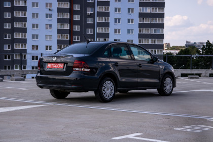 Продажа Volkswagen Polo V Рестайлинг 1.6 AT (110 л.с.) 2018 Серый в Автодом