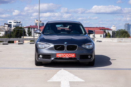 Продажа BMW 1 серии II (F20/F21) 116i 1.6 AT (136 л.с.) 2013 Серый в Автодом