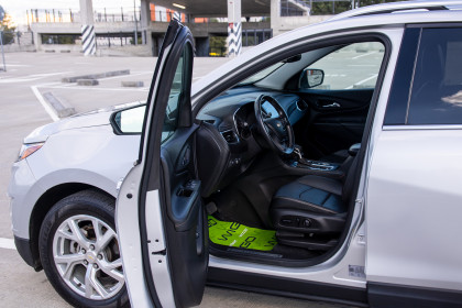 Продажа Chevrolet Equinox III 1.5 AT (170 л.с.) 2021 Серебристый в Автодом