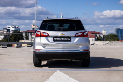 Продажа Chevrolet Equinox III 1.5 AT (170 л.с.) 2021 Серебристый в Автодом