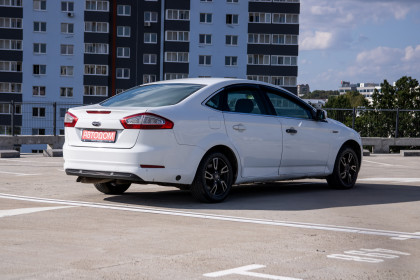 Продажа Ford Mondeo IV Рестайлинг 2.0 MT (145 л.с.) 2010 Белый в Автодом