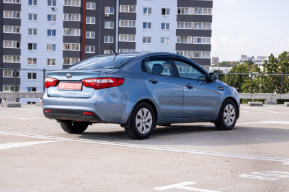 Продажа Kia Rio III 6-speed 1.6 MT (123 л.с.) 2014 Синий в Автодом