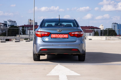 Продажа Kia Rio III 6-speed 1.6 MT (123 л.с.) 2014 Синий в Автодом