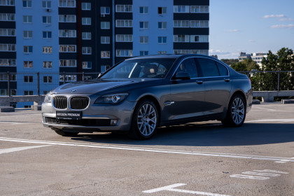 Продажа BMW 7 серии V (F01/F02/F04) 740i 3.0 AT (326 л.с.) 2009 Серый в Автодом