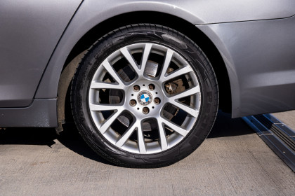 Продажа BMW 7 серии V (F01/F02/F04) 740i 3.0 AT (326 л.с.) 2009 Серый в Автодом