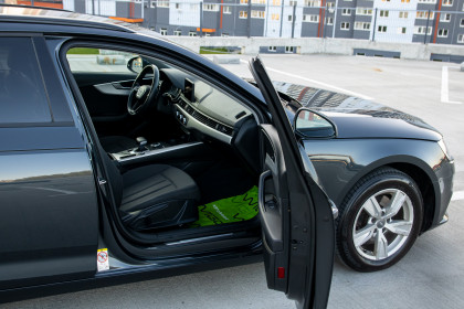 Продажа Audi A4 V (B9) 2.0 AMT (150 л.с.) 2019 Серый в Автодом