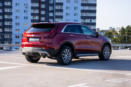 Продажа Cadillac XT4 I 2.0 AT (241 л.с.) 2020 Красный в Автодом