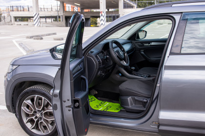 Продажа Skoda Kodiaq I 2.0 AMT (180 л.с.) 2018 Серый в Автодом