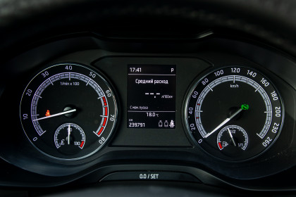 Продажа Skoda Kodiaq I 2.0 AMT (180 л.с.) 2018 Серый в Автодом