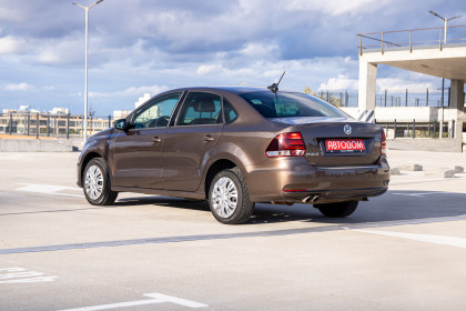 Продажа Volkswagen Polo V Рестайлинг 1.4 AMT (125 л.с.) 2018 Коричневый в Автодом