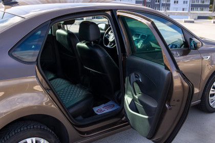 Продажа Volkswagen Polo V Рестайлинг 1.4 AMT (125 л.с.) 2018 Коричневый в Автодом