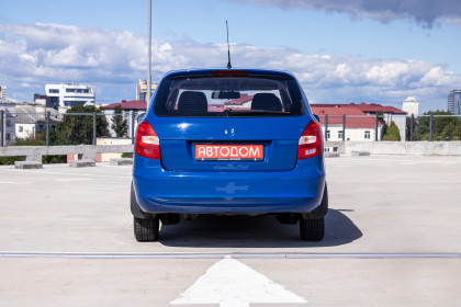 Продажа Skoda Fabia II 1.4 MT (86 л.с.) 2009 Синий в Автодом