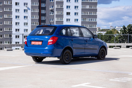 Продажа Skoda Fabia II 1.4 MT (86 л.с.) 2009 Синий в Автодом