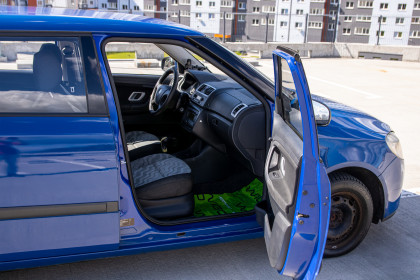 Продажа Skoda Fabia II 1.4 MT (86 л.с.) 2009 Синий в Автодом