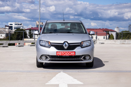Продажа Renault Logan II 1.6 MT (102 л.с.) 2017 Серебристый в Автодом