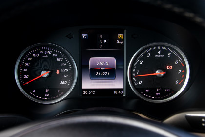 Продажа Mercedes-Benz GLC Coupe I (C253) 250 2.0 AT (211 л.с.) 2018 Красный в Автодом