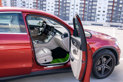 Продажа Mercedes-Benz GLC Coupe I (C253) 250 2.0 AT (211 л.с.) 2018 Красный в Автодом
