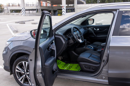 Продажа Nissan Qashqai II Рестайлинг 2.0 CVT (140 л.с.) 2021 Серый в Автодом