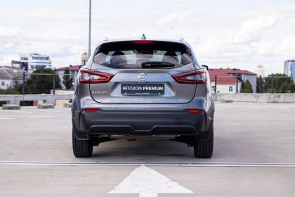 Продажа Nissan Qashqai II Рестайлинг 2.0 CVT (140 л.с.) 2021 Серый в Автодом