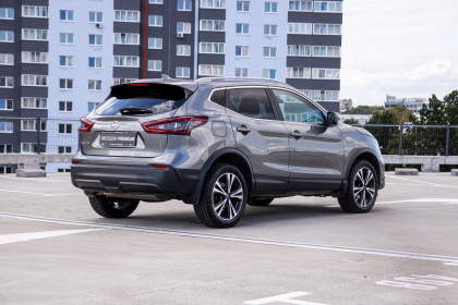 Продажа Nissan Qashqai II Рестайлинг 2.0 CVT (140 л.с.) 2021 Серый в Автодом