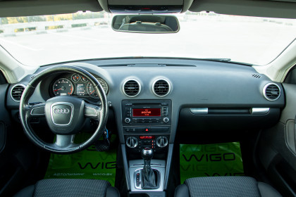 Продажа Audi A3 II (8P) Рестайлинг 2 1.4 AMT (125 л.с.) 2010 Белый в Автодом