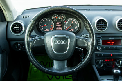 Продажа Audi A3 II (8P) Рестайлинг 2 1.4 AMT (125 л.с.) 2010 Белый в Автодом
