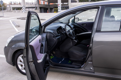 Продажа Toyota Corolla Verso I Рестайлинг 2.0 MT (116 л.с.) 2004 Серый в Автодом