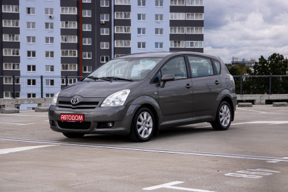 Продажа Toyota Corolla Verso I Рестайлинг 2.0 MT (116 л.с.) 2004 Серый в Автодом